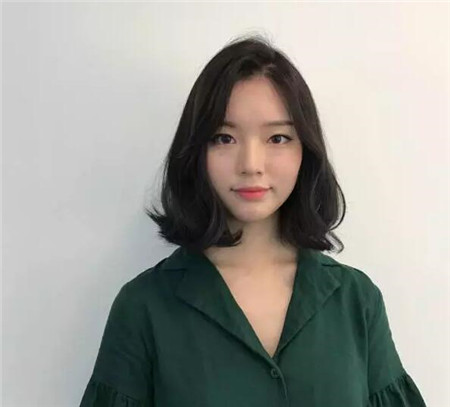 韩式短发女2018 内弯Ω发型-韩式发型-发型站