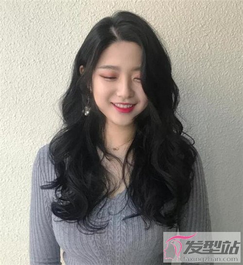 韩国女生流行卷发 时尚瘦脸发型解析-韩式发型-发型站