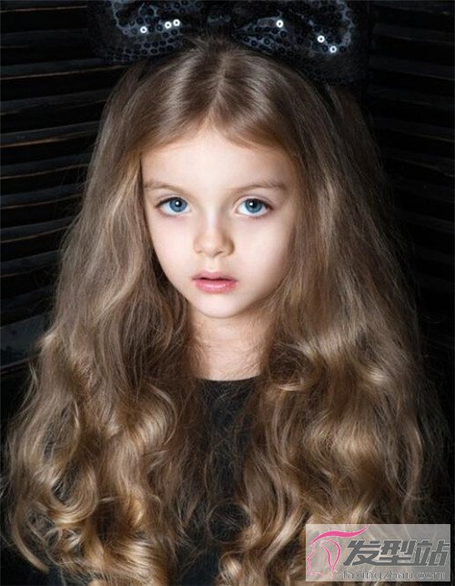 外国小女孩发型图片 灵动可爱美如仙子