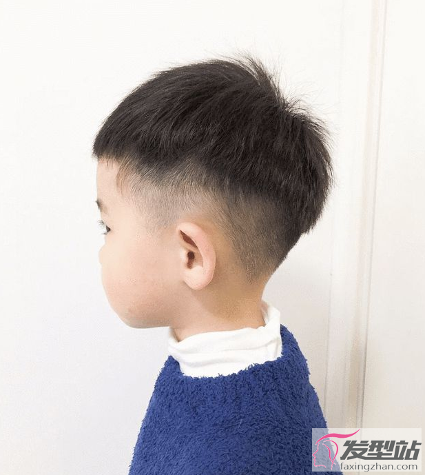 小男孩个性短发型发最酷的儿童理发造型推荐