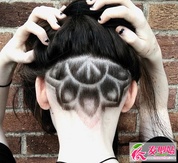 女生后脑剃一半雕刻帅气undercut剃一半发型