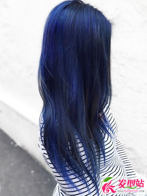 蓝色头发图片大全蓝色渐变挑染什么颜色好看