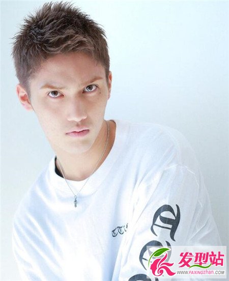 刘海上扬发型 清爽帅气男发