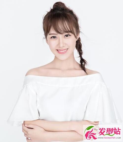 锦烛扮演者曹曦月