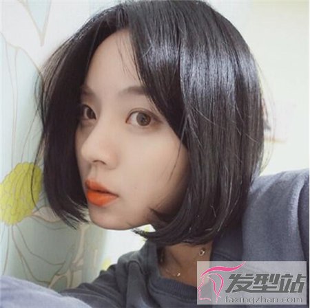 女生小内扣短发发型发尾小内扣打造v型小脸