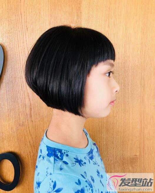 四岁女孩发型短发图片