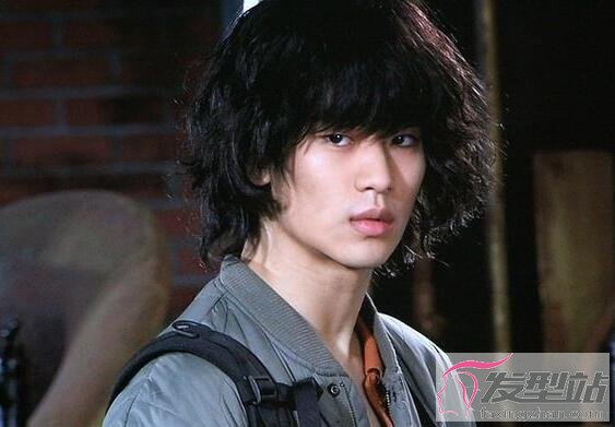 自然卷适合什么发型