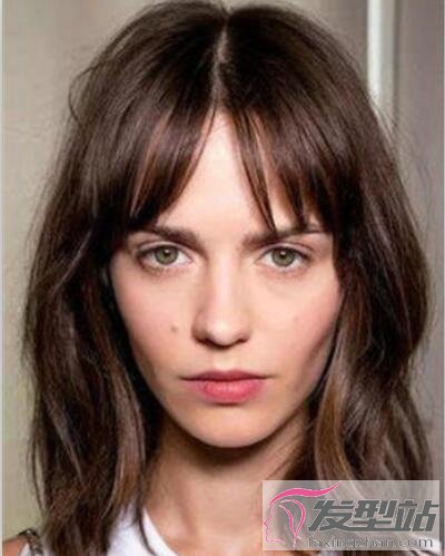 申字脸适合什么发型简约迷人塑造完美脸型
