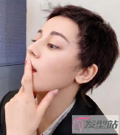 适合女生的寸头发型 干练吸睛帅气度爆棚