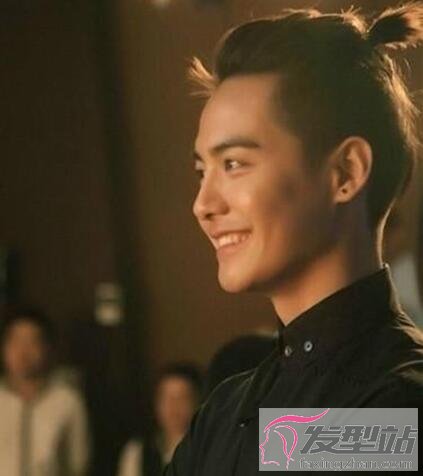 男生怎么扎苹果头这样扎俏皮又减龄