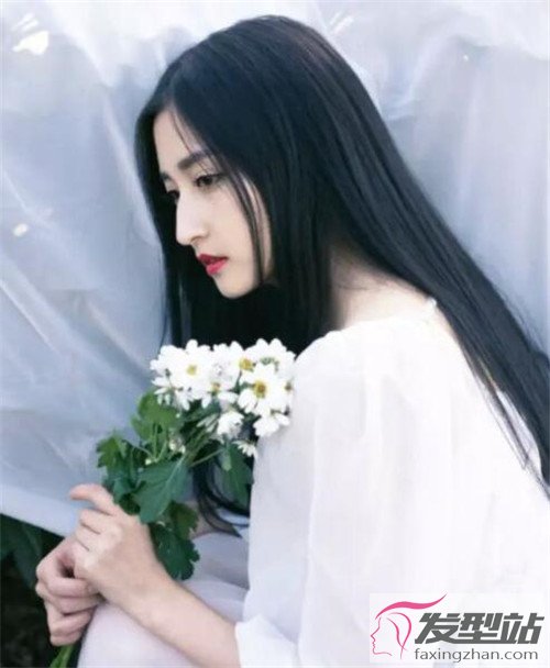 九款女生中长直发 简单烫直变气质女神_发型站_最新流行发型设计发型