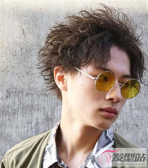 细软发质发量少发型帅气男生日系烫推荐