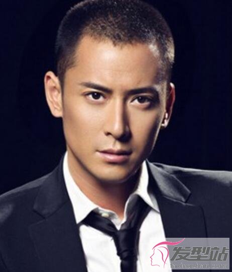 沙发发质适合的发型 酷炫干练尽显男人味