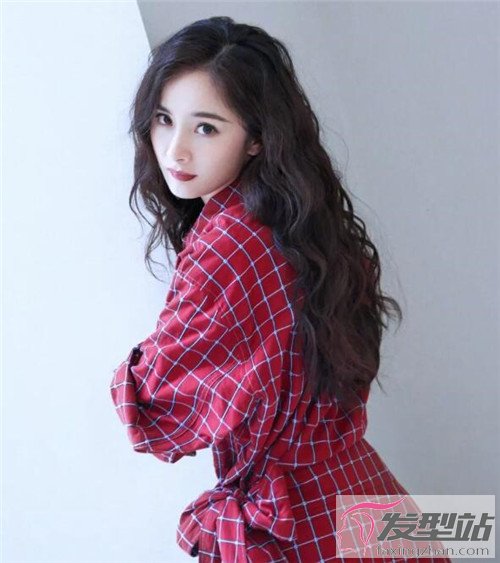 最新木马卷发型 正流行的卷发美到哭_发型站_最新流