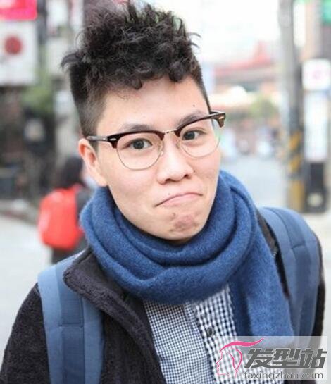 男生短发小卷烫发发型蓬松灵动拯救稀少发量