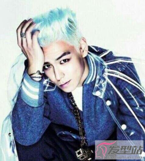 男生染蓝色头发好看吗吸睛炫目潮男都这样染