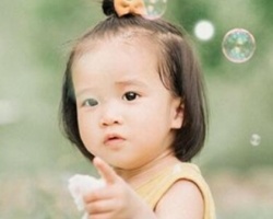 小女孩刘海怎么扎得这么甜美可爱？