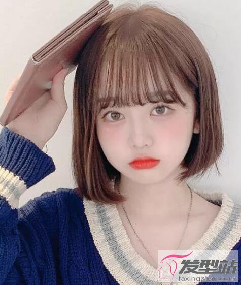 圆脸女生适合什么短发选对发型脸瘦一圈显可爱