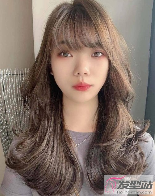 韩式外翻卷女生发型头发这么卷上班约会美美哒