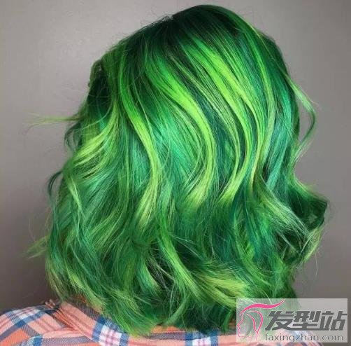 绿色头发怎么染好看 染个绿发色这才是你要的时尚