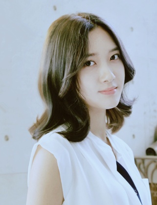 韩国女生短发卷发视频教程 三种最IN短发波波头卷发