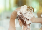 啤酒洗头发有什么好处 四大功效让你洗出健康发质
