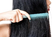 每天用梳子梳头有什么好处 梳子梳头养生保健改善发质
