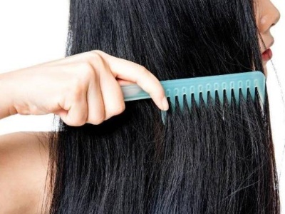 每天用梳子梳头有什么好处 梳子梳头养生保健改善发质